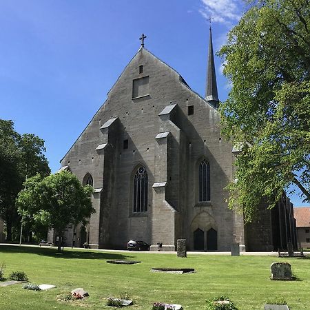 27Ans Nattlogi Panzió Vadstena Kültér fotó
